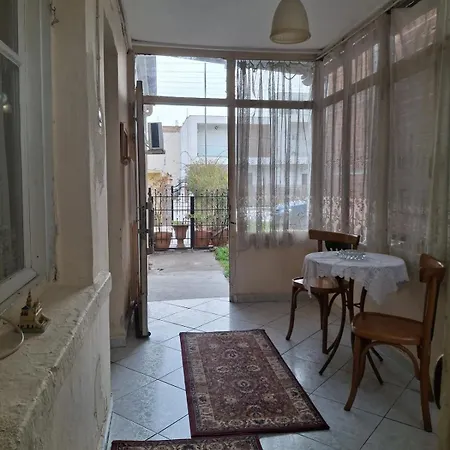 Kaloxori - Limnothalassa Apartman *